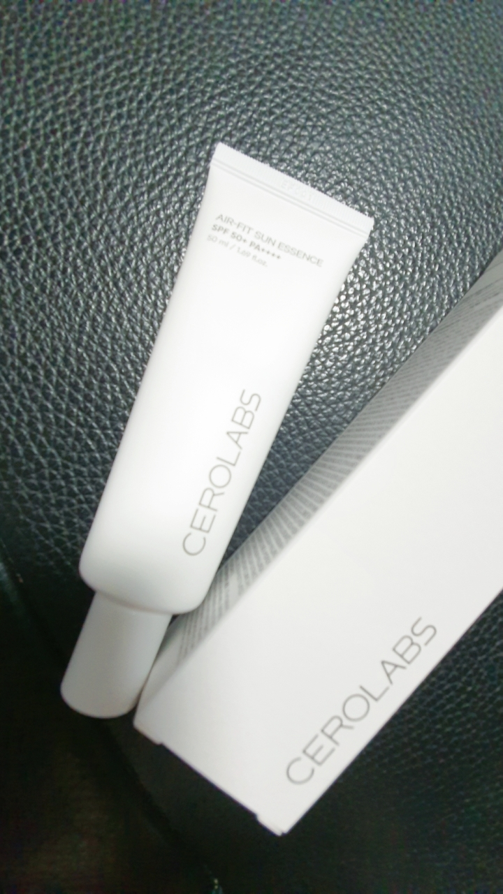 세로랩스 (CEROLABS) 에어핏 선 에센스 [SPF50+/PA++++] review image