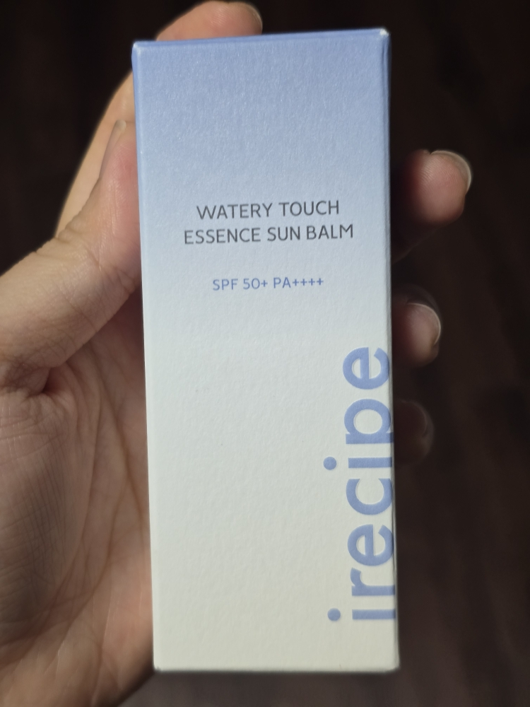 水润触感防晒乳霜 [SPF50+/PA++++]的真实用户使用照片