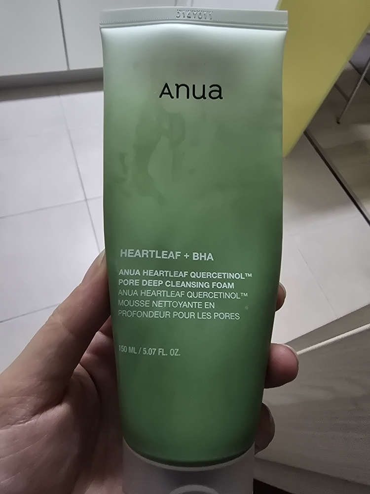 艾香草酚™毛孔深层清洁洗面奶的真实用户使用照片