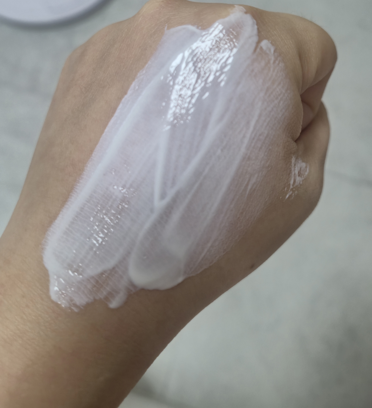 세로랩스 (CEROLABS) 에어핏 선 에센스 [SPF50+/PA++++] review image