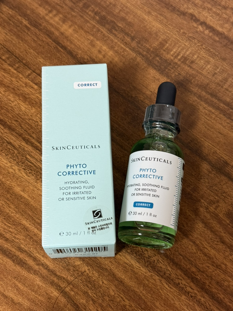 스킨수티컬즈 (SKINCEUTICALS) 피토 코렉티브 세럼 review image