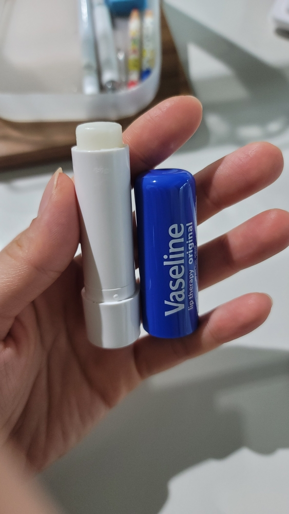 Vaseline 联合利华润唇疗护理润唇膏[原味] common.review image