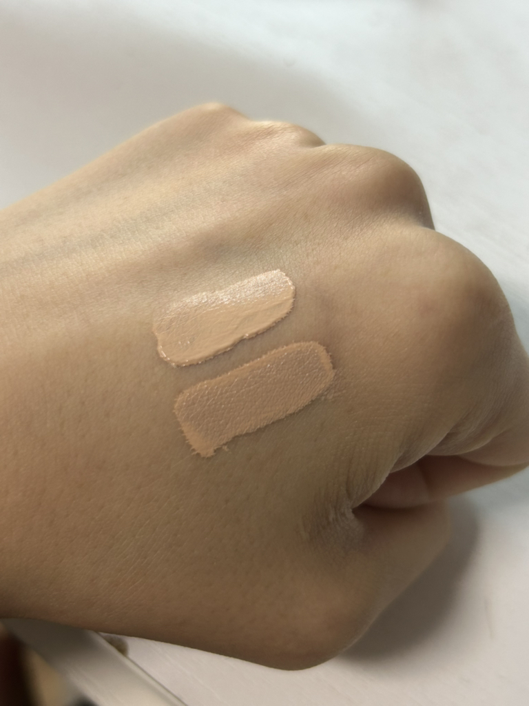 肤感层次贴合粉底液 [SPF30/PA++] [AT.22 象牙色]的真实用户使用照片