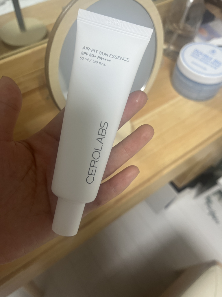 세로랩스 (CEROLABS) 에어핏 선 에센스 [SPF50+/PA++++] review image