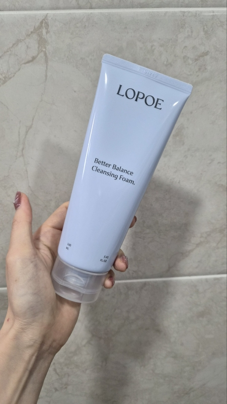 로포에 (LOPOE) 베러 밸런스 클렌징 폼 review image