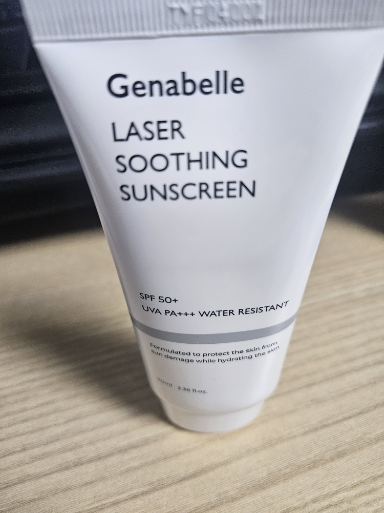 제나벨 (Genabelle) 레이저 수딩 선스크린 [SPF50+/PA+++] review image