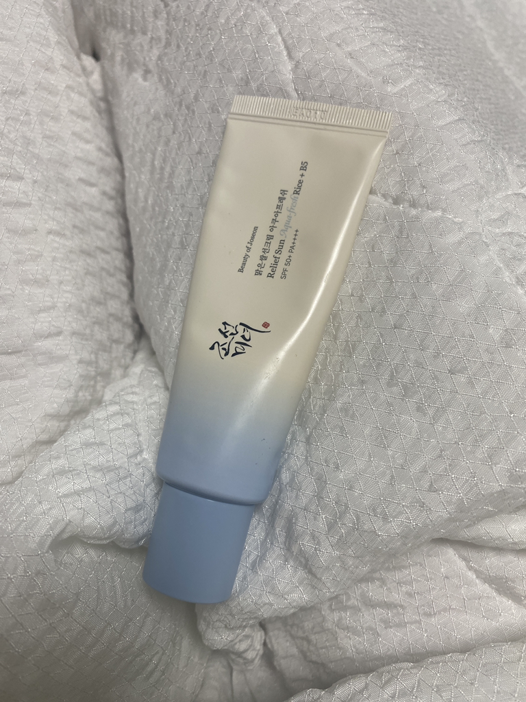 조선미녀 (BeautyofJoseon) 맑은쌀선크림 아쿠아프레쉬 [SPF50+/PA++++] review image