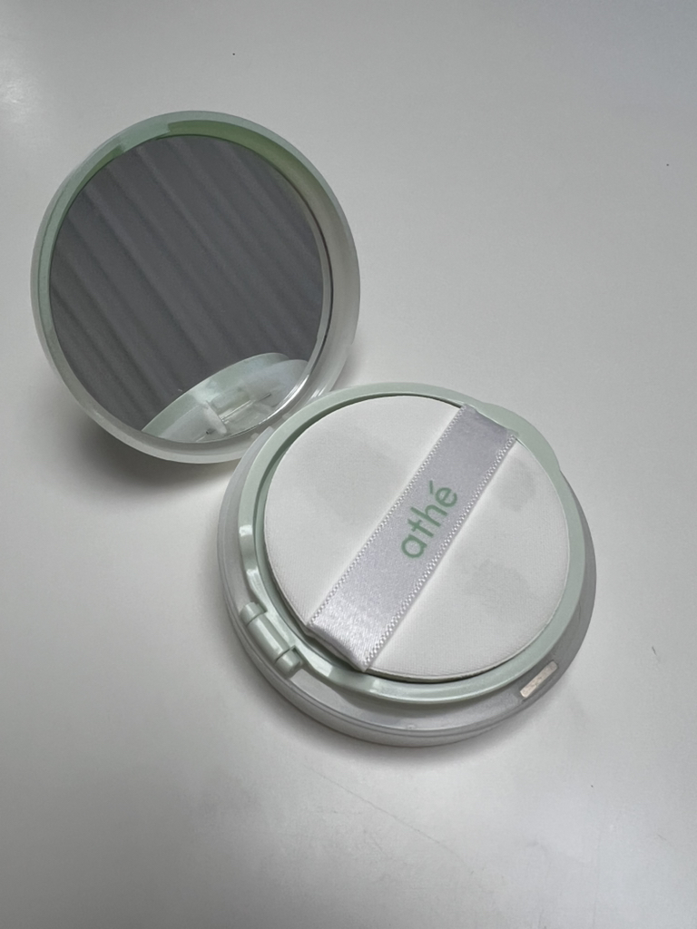 아떼 (athe) 라이팅 톤업 선쿠션 [SPF50+/PA++++] [베지그린] review image