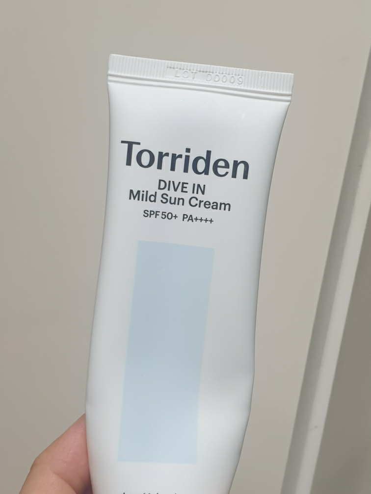 低分子玻尿酸清透防晒霜 [SPF50+/PA++++]的真实用户使用照片
