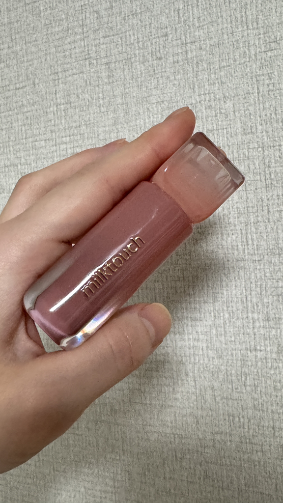 밀크터치 (MilkTouch) 듀 스테인 쉬어 립 글로스 [01 모닝헤이즈] review image