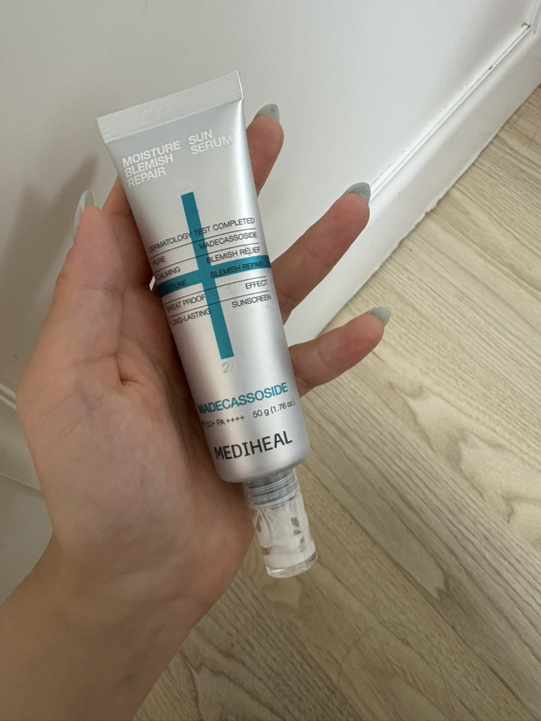 马德卡索赛德保湿防晒精华 [SPF50+/PA++++]的真实用户使用照片