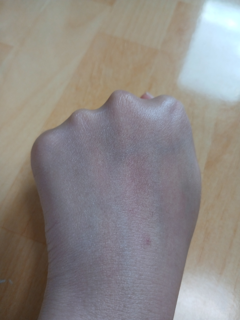 柔润温和修护防晒霜 [SPF50+/PA++++]的真实用户使用照片