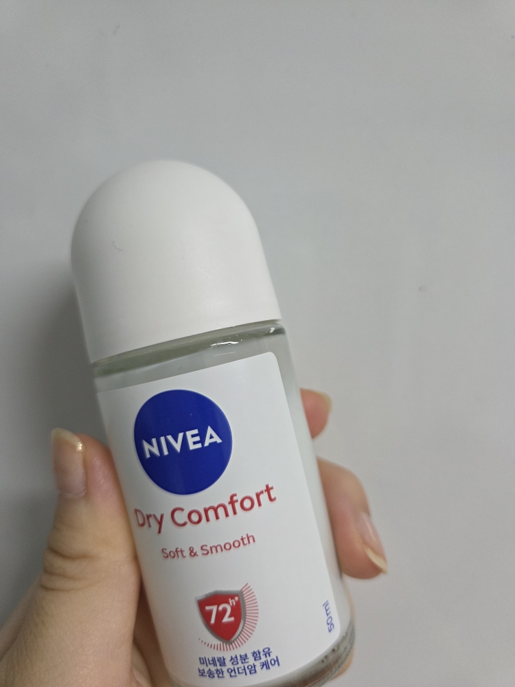 니베아 (NIVEA) 데오드란트 롤온 [드라이콤포트] review image