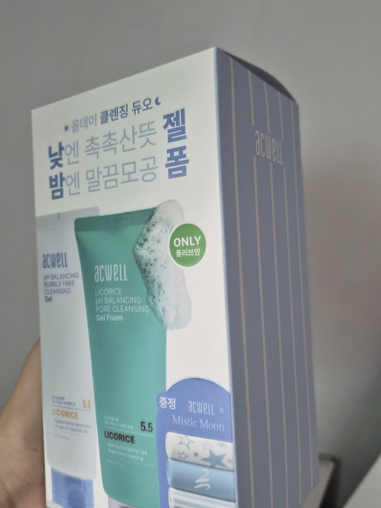 阿克韦尔 甘草水pH平衡毛孔清洁凝胶泡沫 common.review image