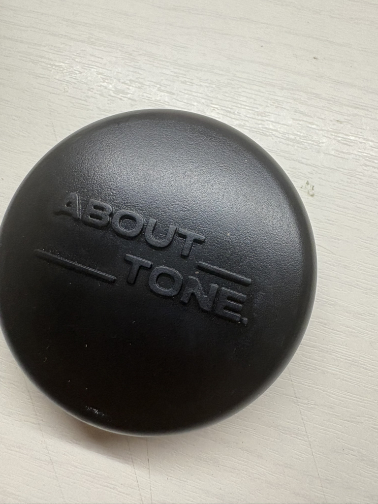 ABOUT_TONE. 柔焦散粉饼 [1.5 Cool Fair] common.review image