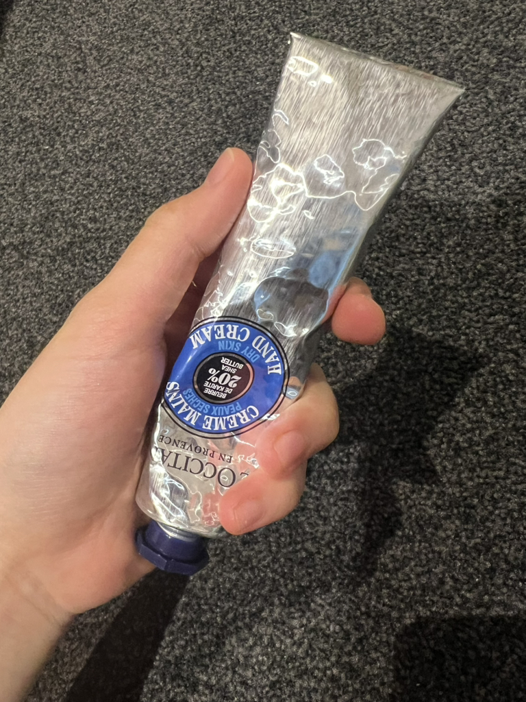 록시땅 (LOCCITANE) 시어 인텐시브 핸드 밤 review image