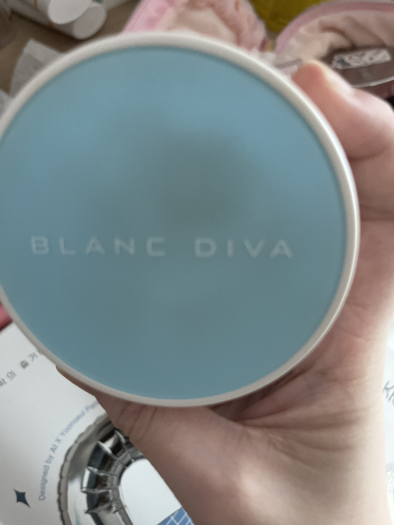 블랑디바 (BLANCDIVA) 워터벨벳 쿠션 팩트[SPF50+/PA+++] [19호 포슬린] review image