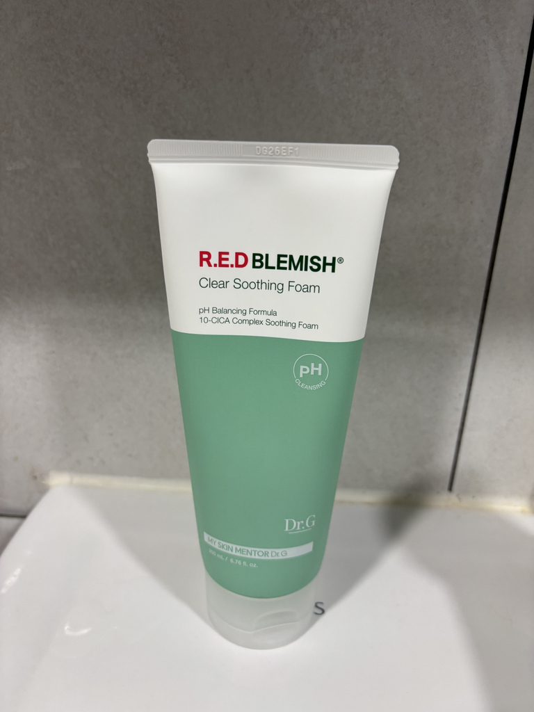 Dr.G 弱酸性红色痘痘清洁舒缓泡沫 common.review image