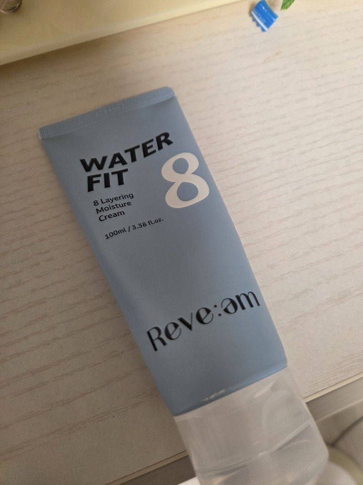 리브엠 (Reve:am) 워터핏 8중 수분착붙 크림 review image
