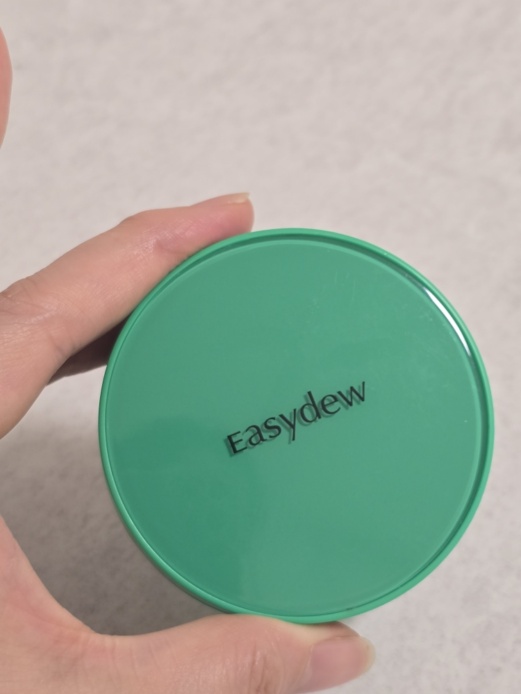 이지듀 (Easydew) 멜라 비 토닝 기미 앰플 쿠션 [SPF50+/PA+++] [21호 내추럴] review image