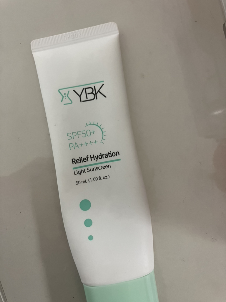 YBK (와이비케이) 릴리프 하이드레이션 라이트 썬스크린 [SPF50+/PA++++] review image