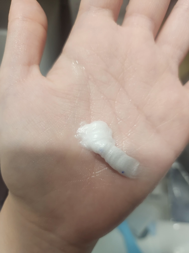 식물나라 (SHINGMULNARA) 제주 탄산수 딥 모공 클렌징폼 review image