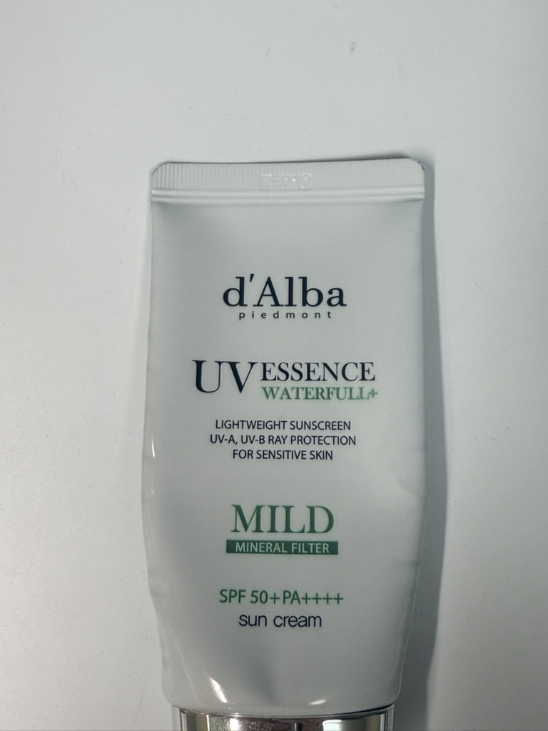 달바 (d'Alba) 워터풀 선크림 [SPF50+/PA++++] [마일드] review image