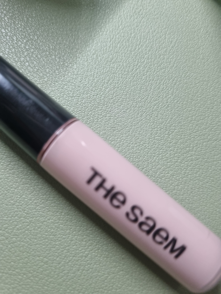 더샘 (theSAEM) 커버 퍼펙션 팁 컨실러 [SPF28/PA++] [브라이트너] review image