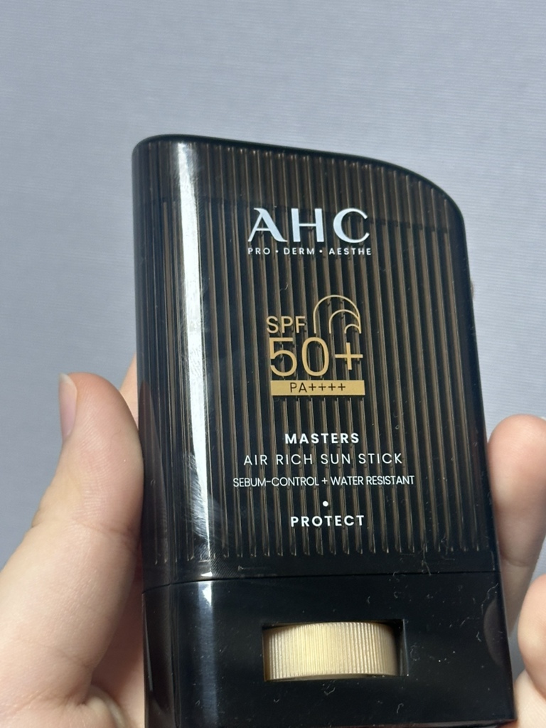 大师空气丰富防晒棒 [SPF50+/PA++++]的真实用户使用照片
