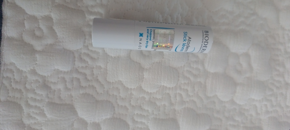 바이오더마 (BIODERMA) 아토덤 립스틱 review image
