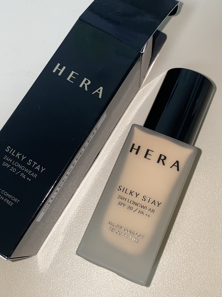 HERA (赫妍) 丝绸般柔滑24小时持久粉底液 [SPF20/PA++] [21N1 香草] common.review image