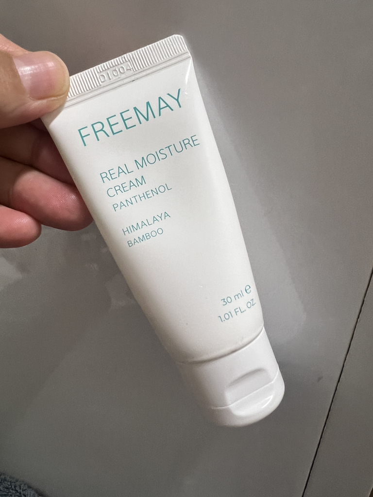 真正的保湿霜的真实用户使用照片