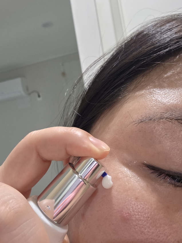 IOPE (艾诺碧) 视黄醇超弹力精华 common.review image