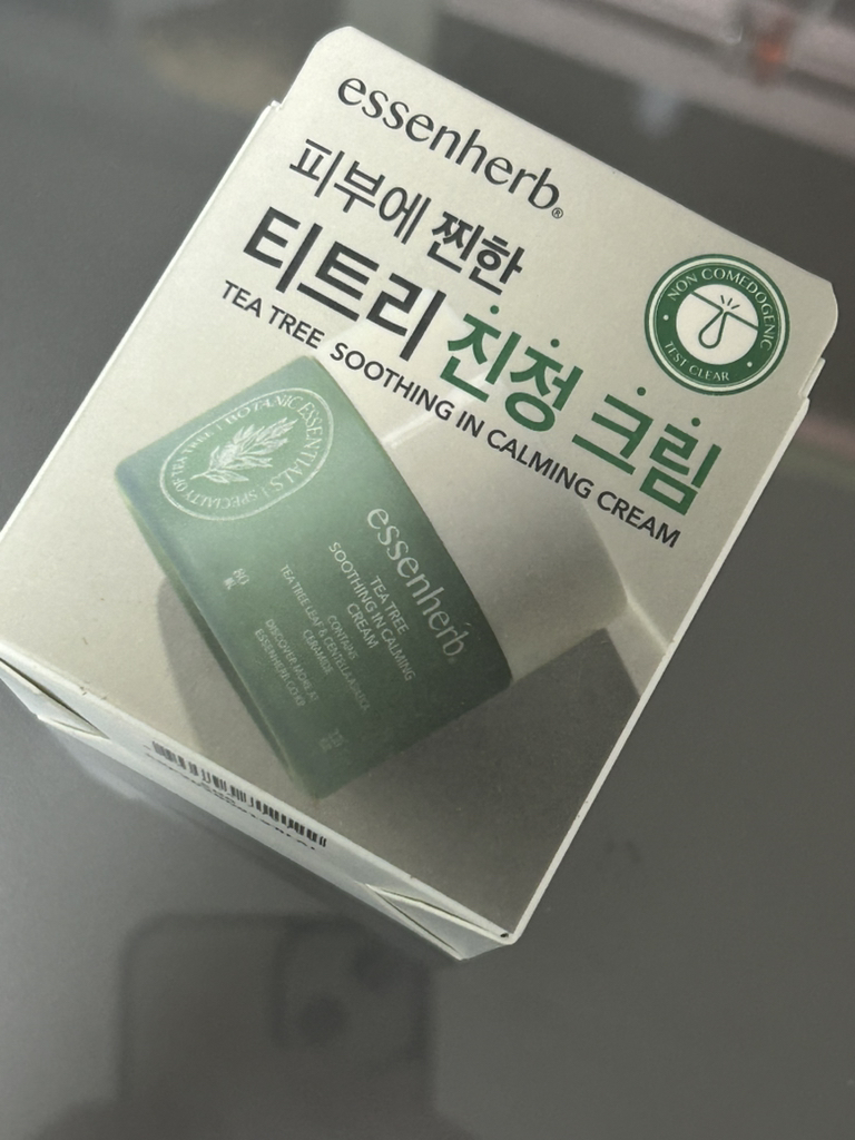 essenHERB 茶树舒缓镇静乳霜 common.review image
