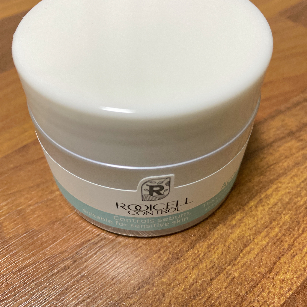 루이셀 (Rooicell) 아크니제이드 크림 review image