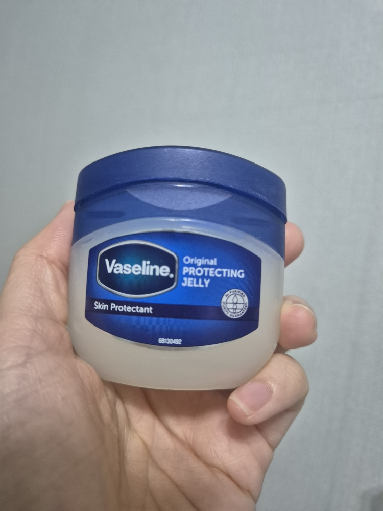 바세린 (Vaseline) (유니레버) 오리지널 프로텍팅 젤리 review image