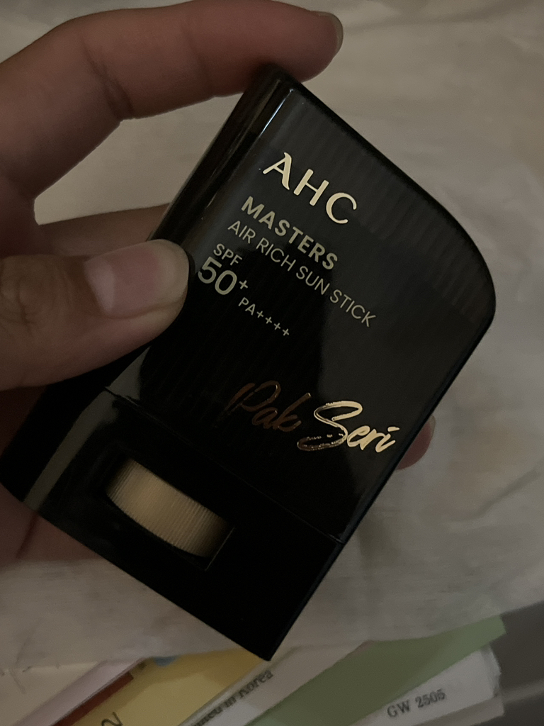 AHC (에이에이치씨) 마스터즈 에어 리치 선스틱 [SPF50+/PA++++] review image