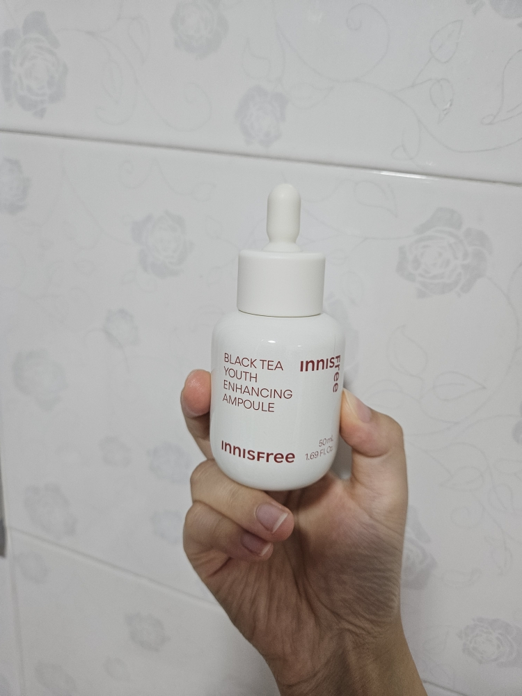 이니스프리 (INNISFREE) 블랙티 유스 인핸싱 앰플 review image