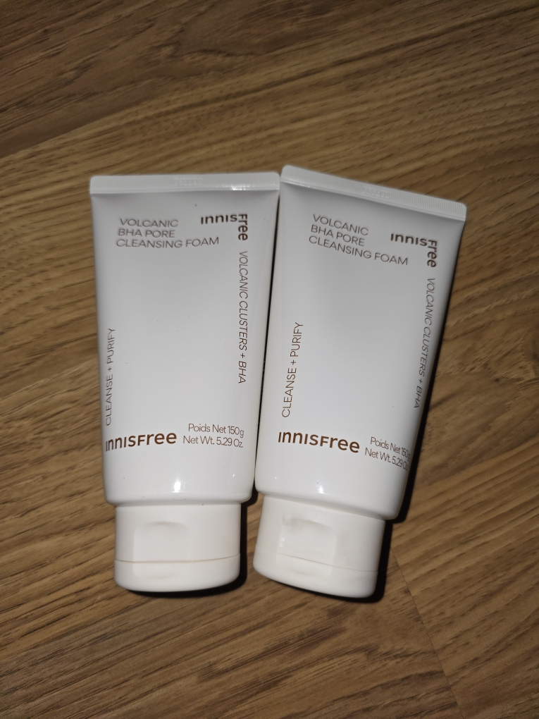 이니스프리 (INNISFREE) 화산송이 바하 모공 폼 클렌징 review image