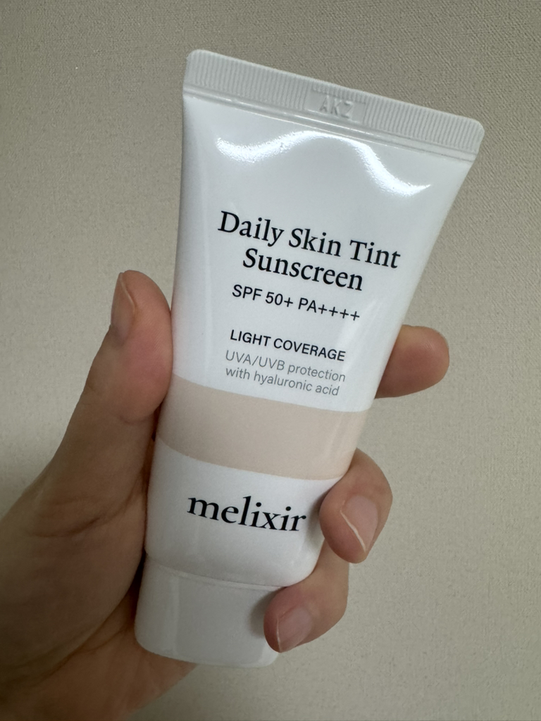 멜릭서 (Melixir) 데일리 스킨 틴트 선스크린 [SPF50+/PA++++] [21호 라이트로지] review image