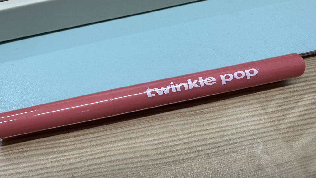 트윙클팝 (TWINKLEPOP) 오버 립 펜슬 [01 쿨핑크] review image