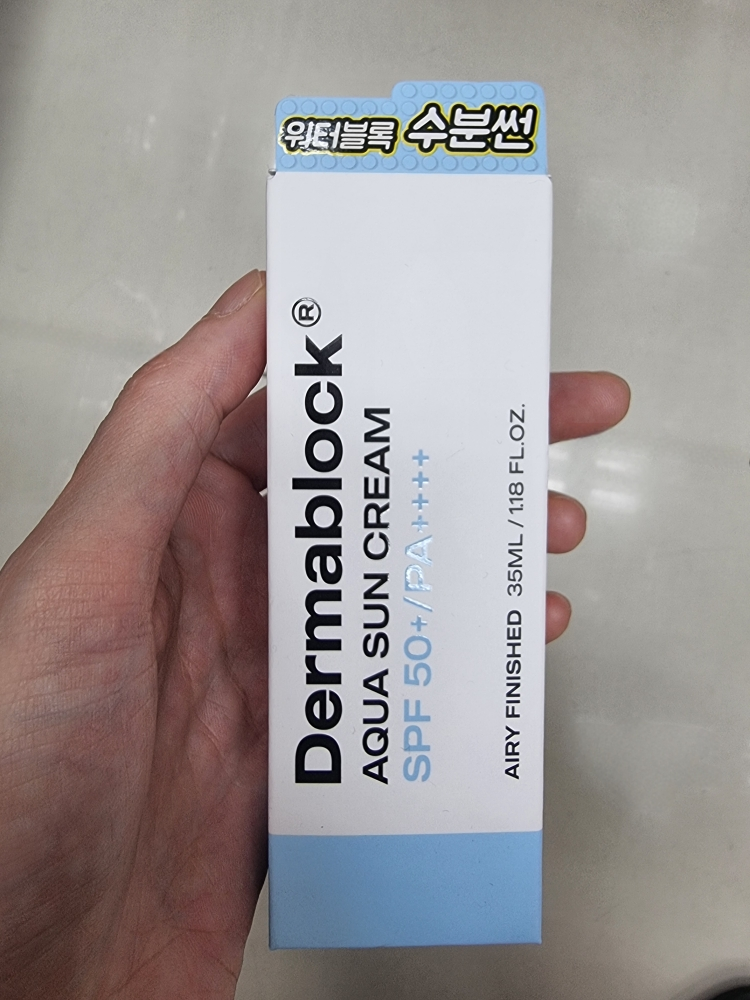 더마블록 (Dermablock®) 선크림 [SPF50+/PA++++] [수분] review image