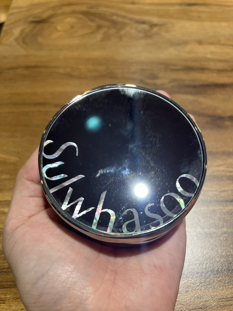 설화수 (Sulwhasoo) 퍼펙팅 쿠션 [SPF50+/PA+++] [21N1 베이지] review image