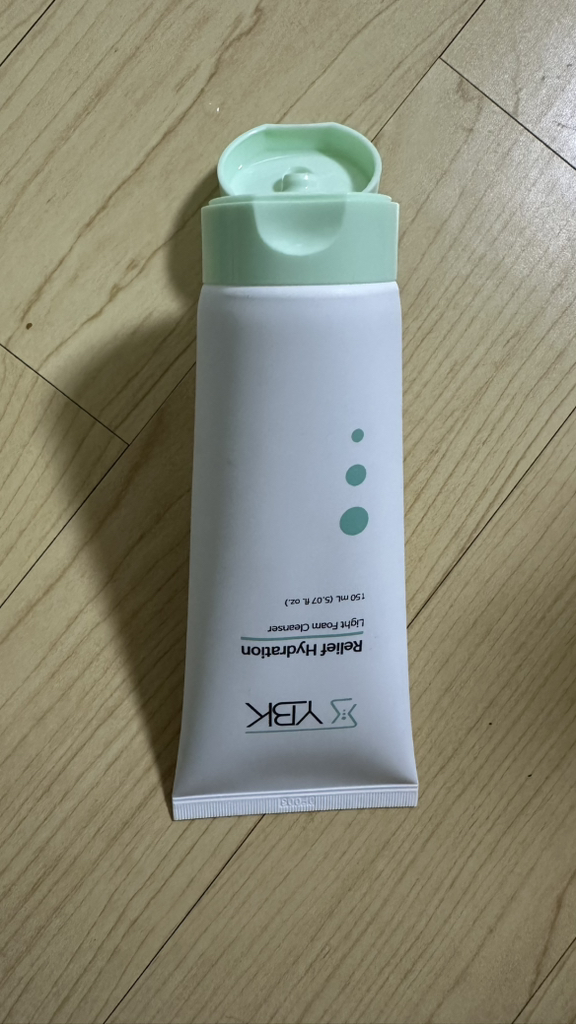 YBK (와이비케이) 릴리프 하이드레이션 라이트 폼 클렌저 review image