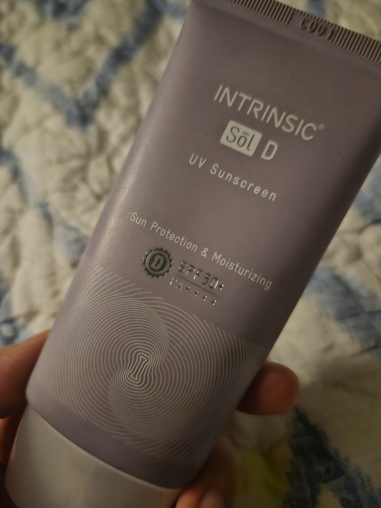 인트린직 (intrinsic) 쏠디 유브이 썬스크린 [SPF50+/PA++++] review image
