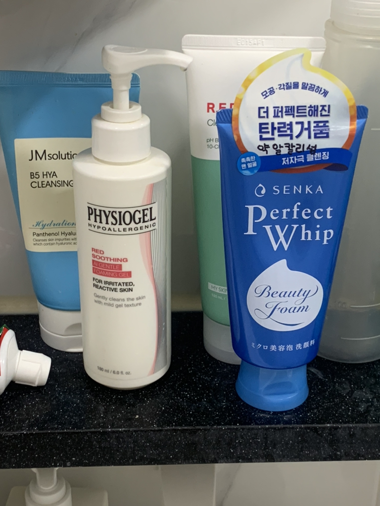 센카 (SENKA) 퍼펙트 휩 페이셜 워시 review image