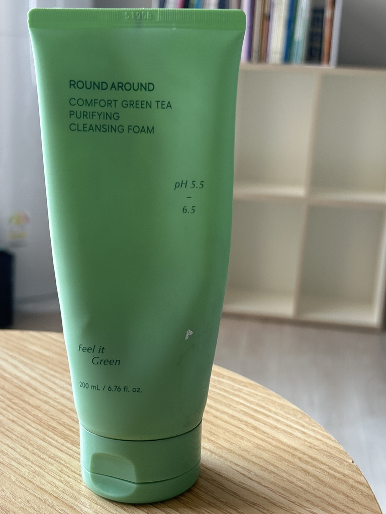 라운드어라운드 (ROUNDAROUND) 컴포트 그린티 약산성 클렌징 뽀득 폼 review image