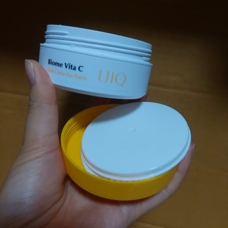 UIQ 生物膜维生素C暗黑眼圈眼贴 common.review image