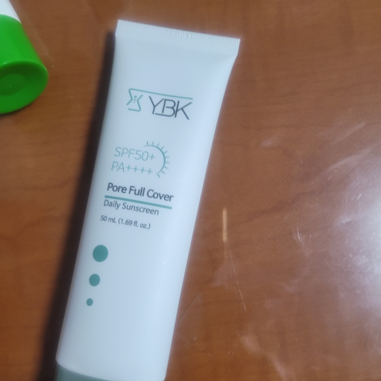 YBK (와이비케이) 포어 풀 커버 데일리 썬스크린 [SPF50+/PA++++] review image