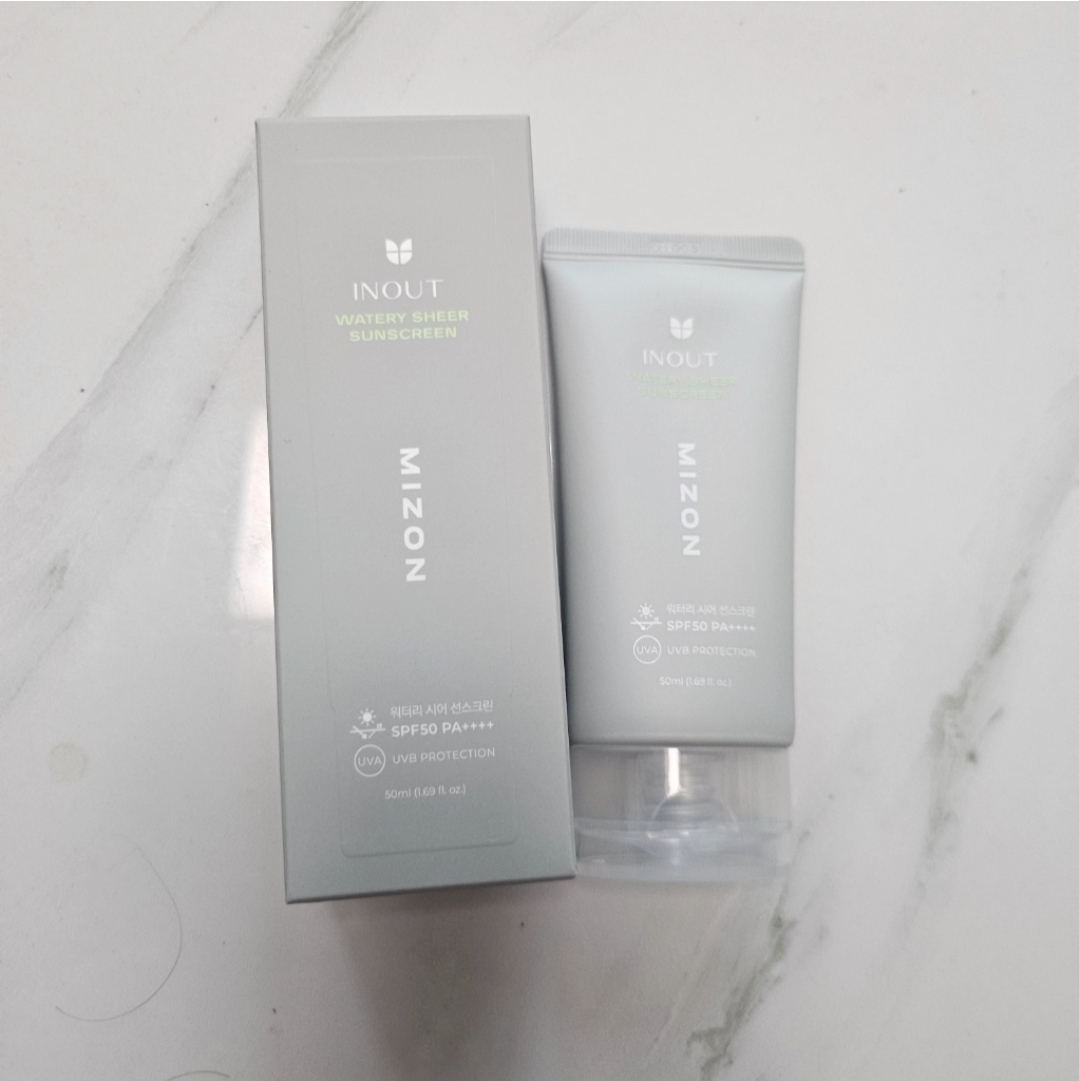 미즈온 (MIZON) 인아웃 워터리 시어 선스크린 [SPF50/PA++++] review image